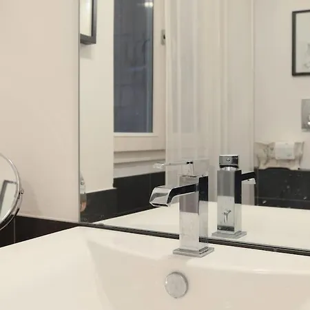 Apartment And Chic Near Fiera *