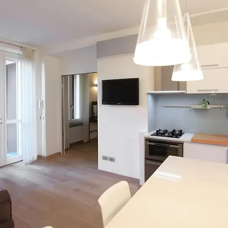 Apartment And Chic Near Fiera *